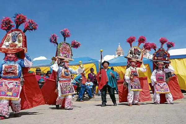 Principales fiestas tradicionales del Perú que debes conocer 