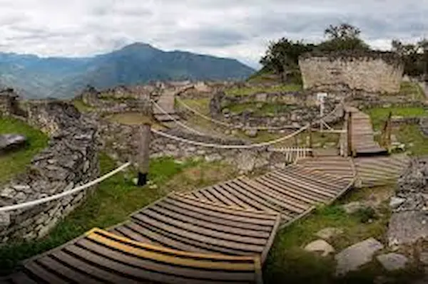 Lugares turísticos del Perú con historia y legado ancestral