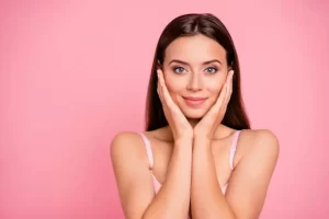 Rutinas de cuidado facial para piel sensible