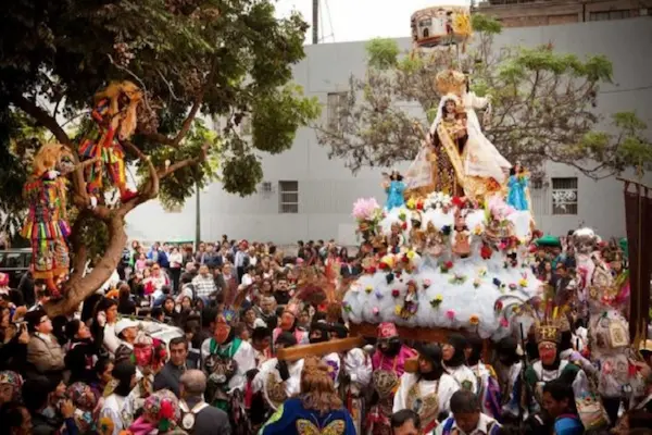 Qué actividades se realizan en la Virgen del Carmen