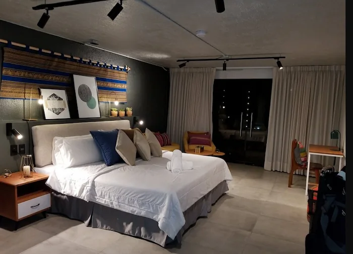 hotel selina