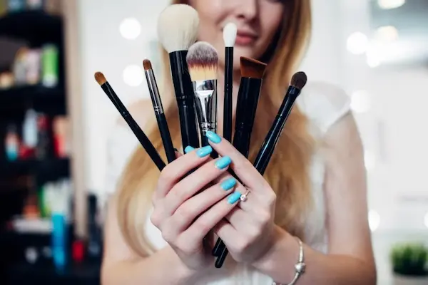 Transforma tu rutina con el uso de brochas de maquillaje 