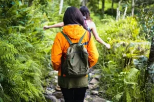 lugares para hacer trekking en santiago